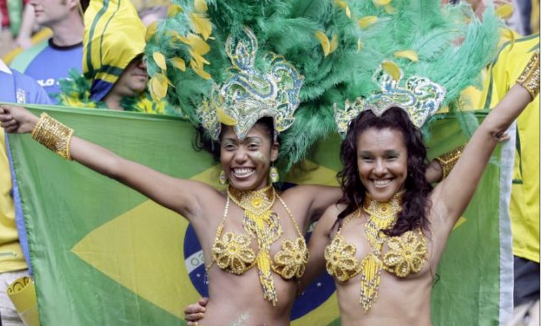 巴西為肥胖球迷設(shè)專座 承重250多公斤票價(jià)翻番