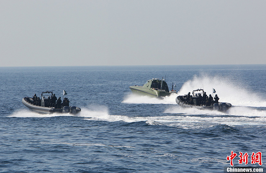 高清:全程直擊“和平-13”多國(guó)海上聯(lián)合軍演