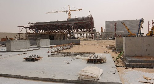 世界最大太陽能發電站落戶阿聯酋 為兩萬家庭供電