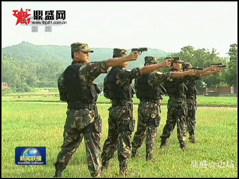 我特種兵自創腳跟踢槍上膛動作 可先敵擊發
