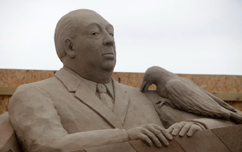 好萊塢主題加盟英國(guó)韋斯頓沙雕節(jié) “巨星”云集沙灘