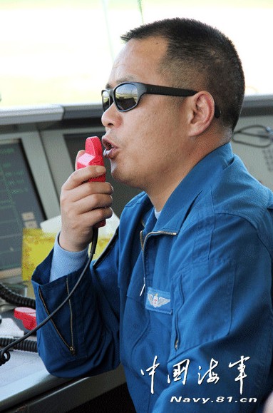 高清:東海艦隊(duì)殲10機(jī)群演練偷襲格斗制敵