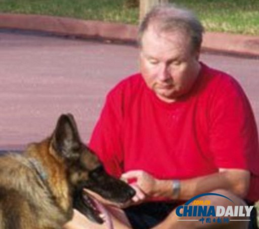 僅憑聲音可擊中80%目標 美國盲人神槍手受追捧