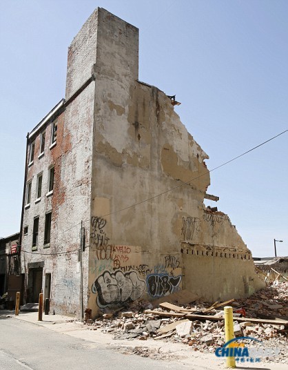 組圖：美國費城樓房坍塌致6死14傷 聲響如同大爆炸