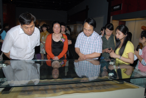 馬王堆漢墓文物珍品展在金沙遺址博物館開(kāi)幕