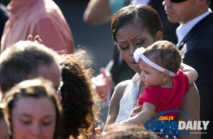 游行狂歡煙花！美國(guó)各地國(guó)慶活動(dòng)集錦（組圖）