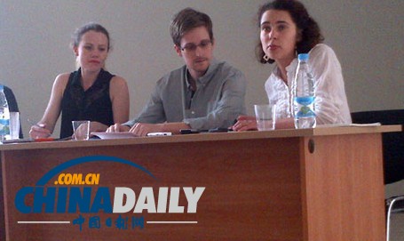 斯諾登與人權組織代表機場會談 現場照曝光