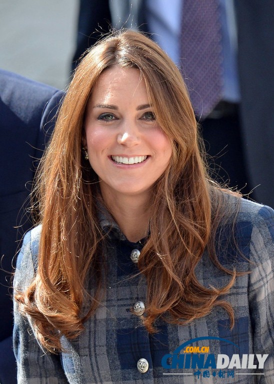 凱特拍全裸孕照？模特酷似王妃可以假亂真