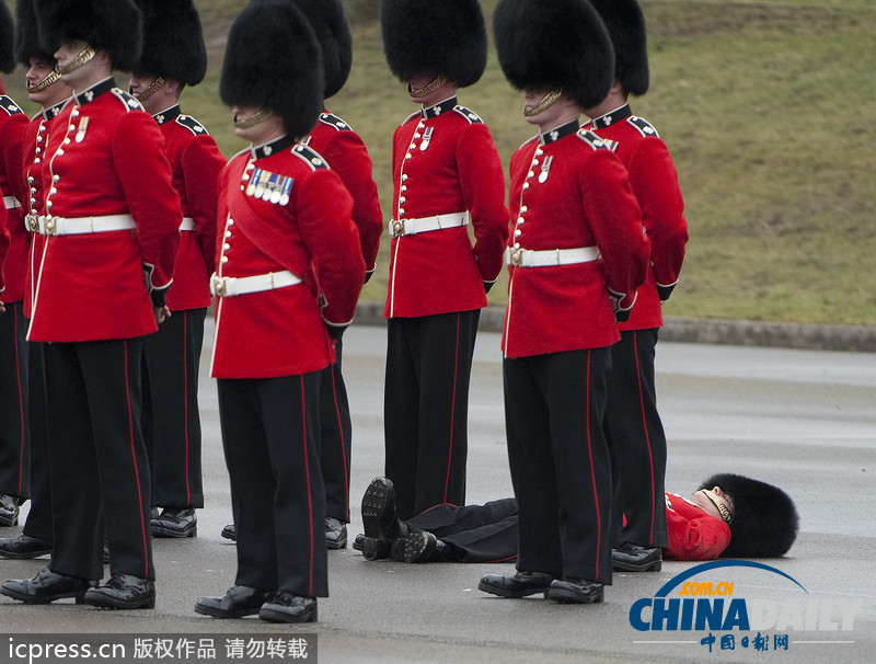 “八一”建軍節來臨 盤點各國“虛弱”大兵（組圖）