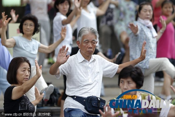日本東京開展太極拳晨練活動 數百民眾參與（組圖）