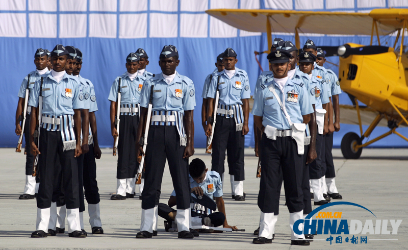 “八一”建軍節(jié)來臨 盤點(diǎn)各國(guó)“虛弱”大兵（組圖）