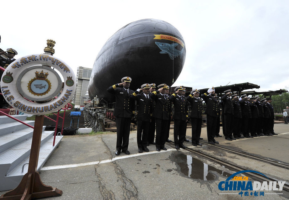 印度海軍潛水艇爆炸起火 18人失蹤（組圖）