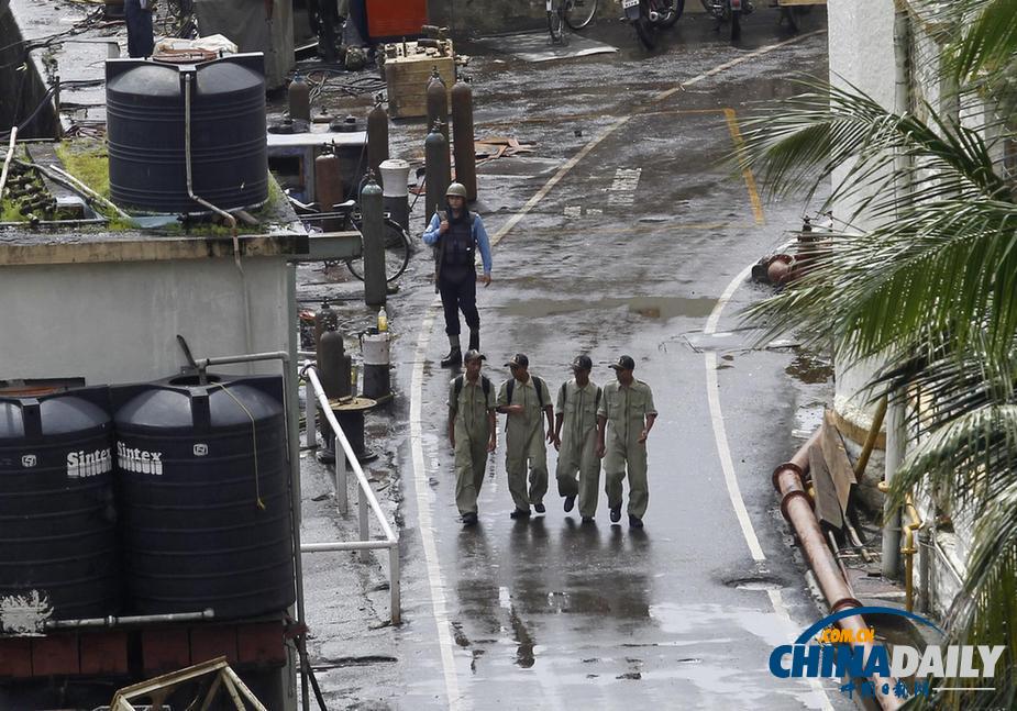 印度潛艇爆炸沉沒 18人受困數人死亡