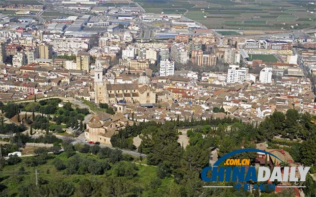 西班牙警官冒稱(chēng)間諜頭目招募女間諜 其女友協(xié)同作案