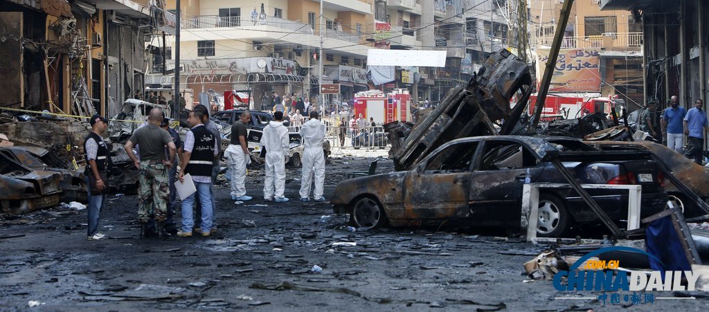 黎巴嫩政府調(diào)查爆炸現(xiàn)場(chǎng) 死傷300多人（高清組圖）