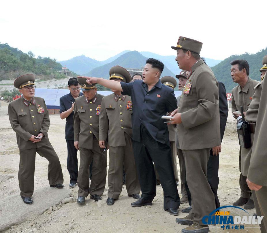 金正恩視察滑雪場(chǎng)工地 稱贊朝鮮軍民為斗士（組圖）