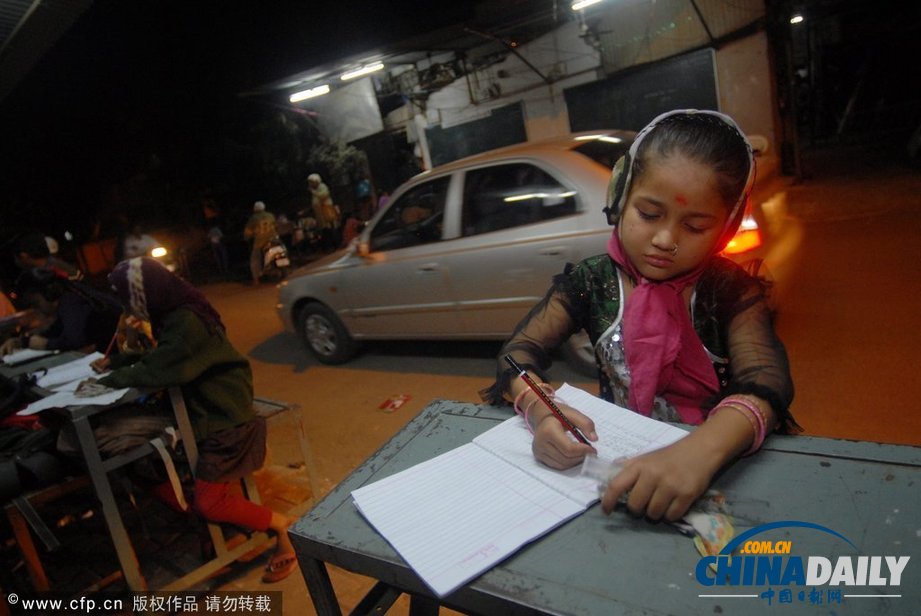 廢墟、馬路 上學(xué)之夢(mèng)如此美好如此奢侈（組圖）