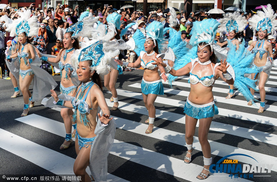 日本東京舉辦桑巴狂歡節(jié)大賽 50萬市民到場(chǎng)觀看（高清組圖）