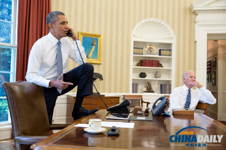 奧巴馬稱(chēng)確定將對(duì)敘動(dòng)武 豪氣踩桌拜登淡定（組圖）