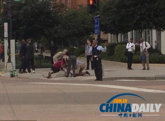 美國華盛頓海軍基地發生槍擊案 導致5人受傷