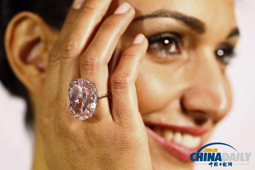 巨大粉鉆拍賣(mài)叫價(jià)6000萬(wàn)美元 創(chuàng)歷史新高（圖）