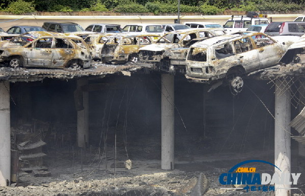 肯尼亞官員:結(jié)束對峙動用重武器 軍方射擊轟塌商場