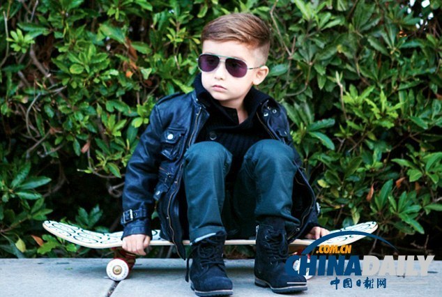 巴西“時尚兒童”走紅網絡 各路小明星吸引百萬追隨者