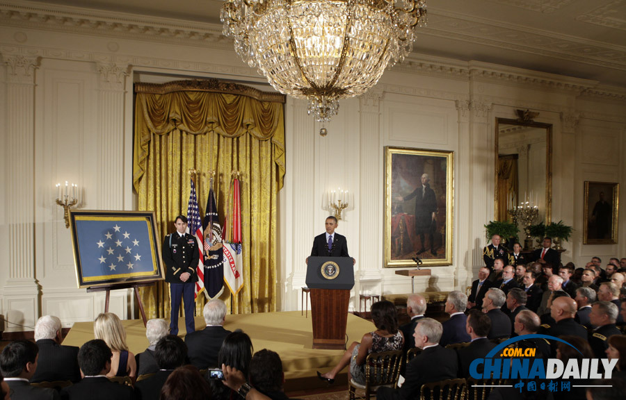 奧巴馬授予阿富汗戰爭退役軍官國家最高勛章(高清組圖)
