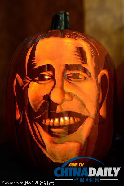 美藝術家雕刻南瓜“魔鬼”畫像 第一夫人現“猙獰面目”