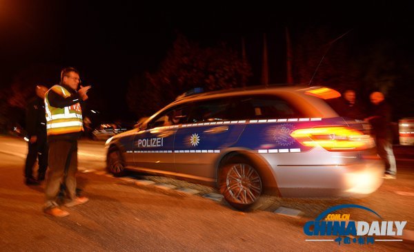 德國餐館發生劫持事件 槍手綁架十余人與警察對峙(組圖)