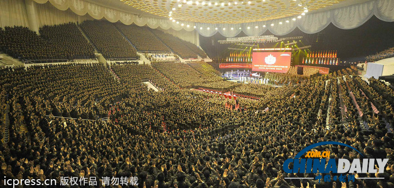 朝鮮最高領導人金正恩觀看軍人藝術慶典(圖)