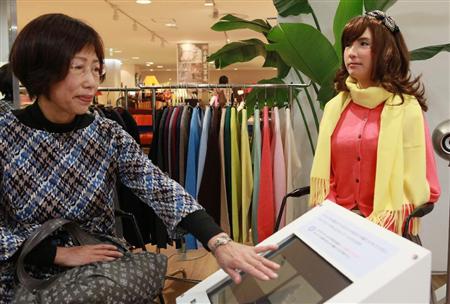 圖：日本大阪首現機器人銷售員