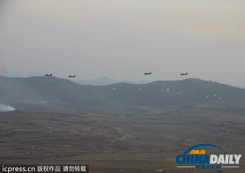 金正恩指導(dǎo)朝鮮人民軍火力打擊訓(xùn)練（組圖）
