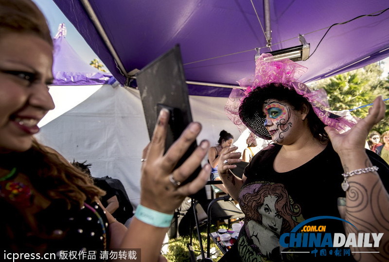 美國好萊塢墓園舉行亡靈節慶祝活動