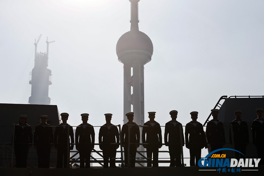 高清大圖：英國“勇敢”號驅逐艦首訪上海