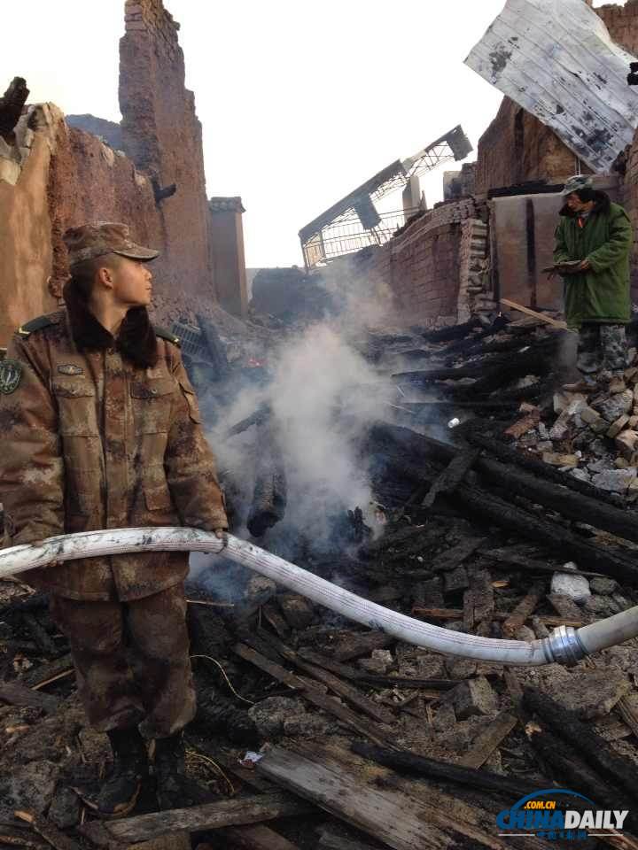 組圖：云南香格里拉獨克宗古城今日凌晨突發(fā)大火