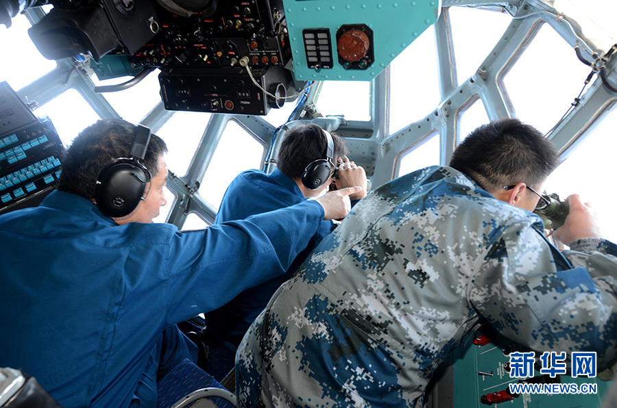 中國空軍繼續出動飛機在失聯海域搜尋黑匣子信號