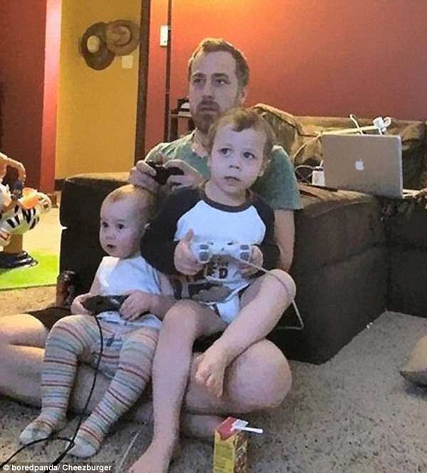 爸爸帶娃不靠譜?逗比奶爸帶娃爆笑瞬間(組圖)