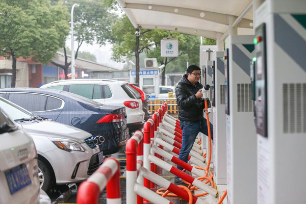 燃油車時代將終結(jié)？中國啟動制訂燃油車停售時間表