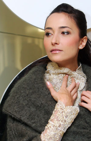 Lisa Selesner poses for a promotion