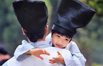 Children model contest held in Beijing