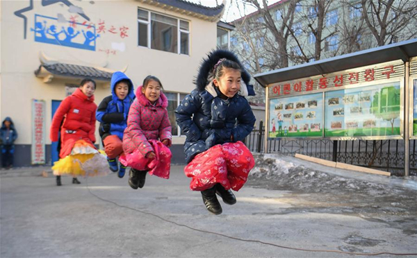 Leftover children look forward to family reunion before Spring Festival