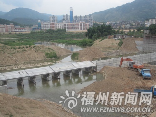 永泰城關(guān)南門翻板壩擬下月底蓄水　南湖逐步形成