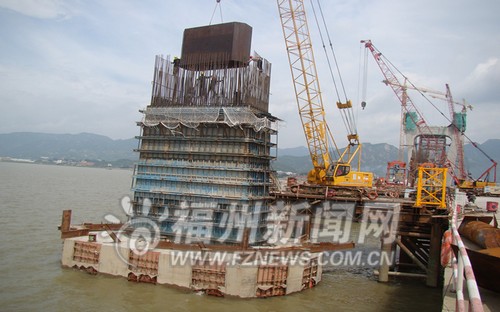 瑯岐閩江大橋24小時作業 4號主塔墩或春節前封頂