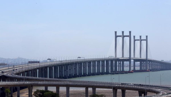 Sea bridge opens in Quanzhou