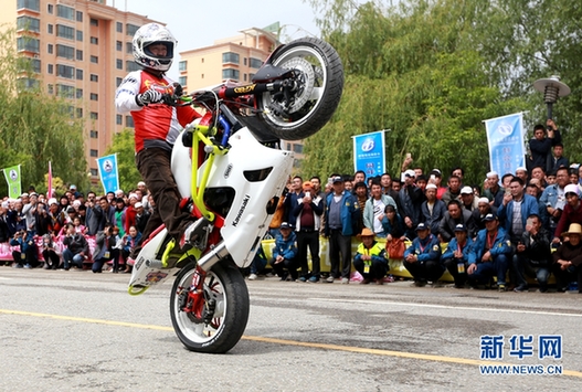Motorcycle race in Gansu