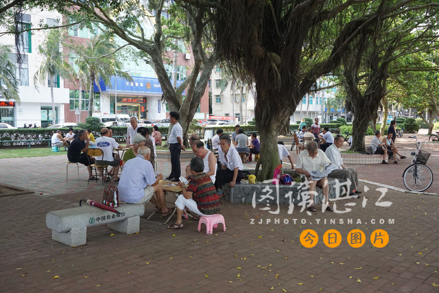 Heat wave hits Zhanjiang