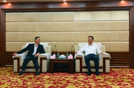 Zhanjiang brings Nanhai Rescue Bureau on aboard for marine expo