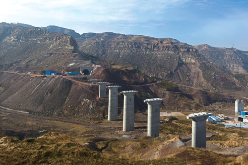 The Railway Passage Project in South Central Shanxi (China)