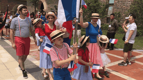 Expats enjoy international cultural event in Wuxi